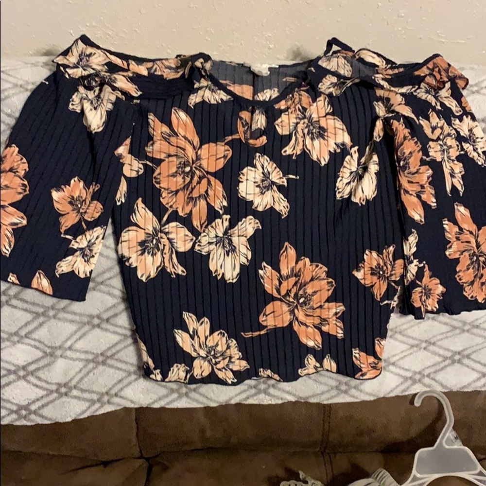 Size small did not wear it I just washed it
